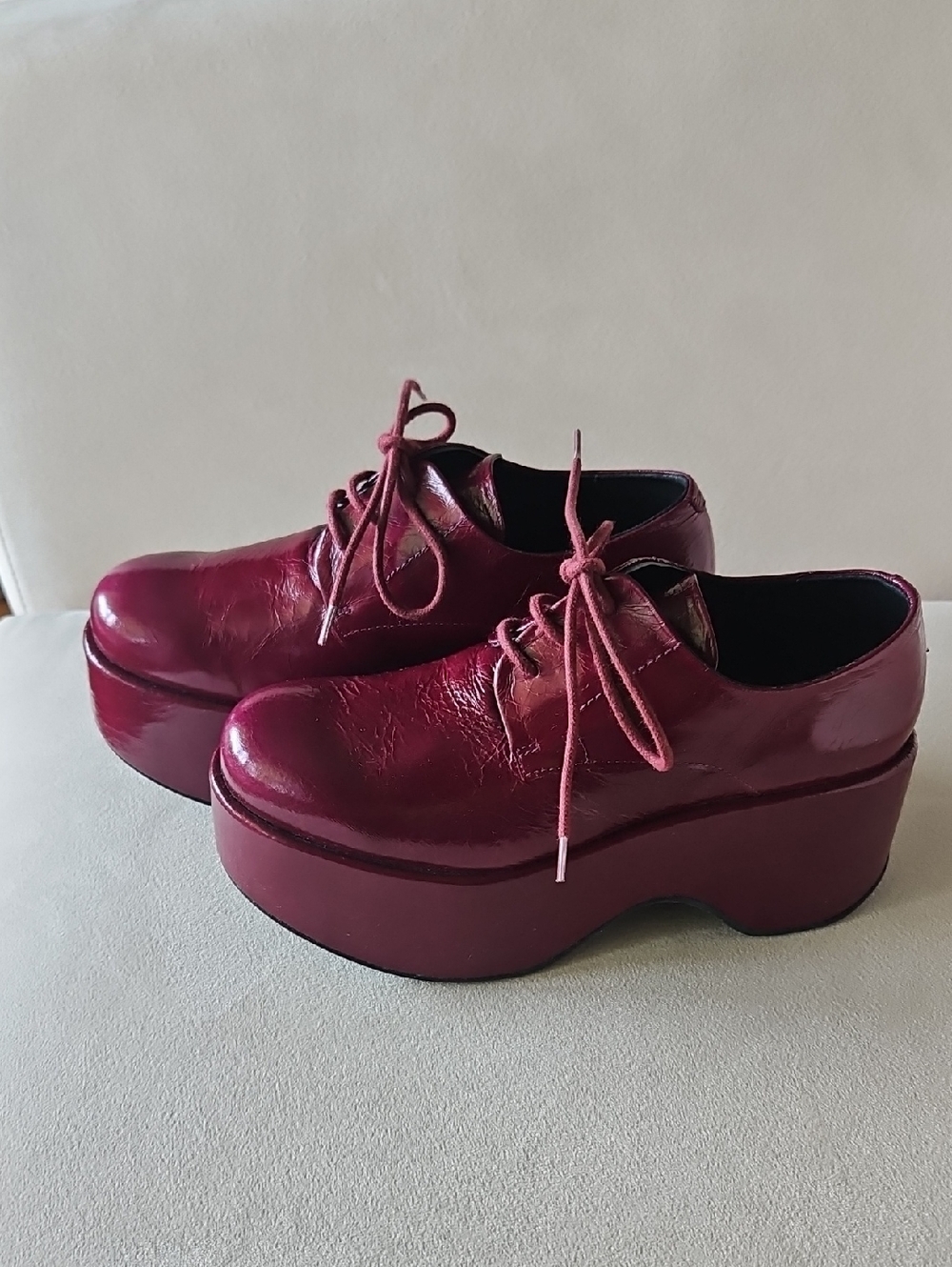 Paloma Barcélo Chunky Platform Oxfords in Dark Fuschia (Size 39)